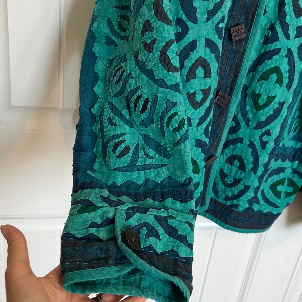 The Territory Ahead Vintage, Quilted, Appliqué Jacket with wood buttons - Sz XL - Picture 5 of 12